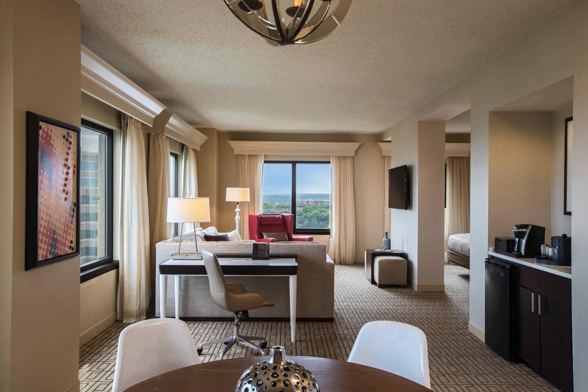Renaissance Austin Hotel Extérieur photo